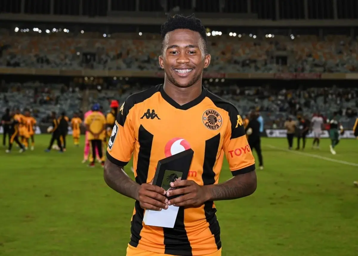 Kaizer Chiefs to axe big names in brutal squad overhaul