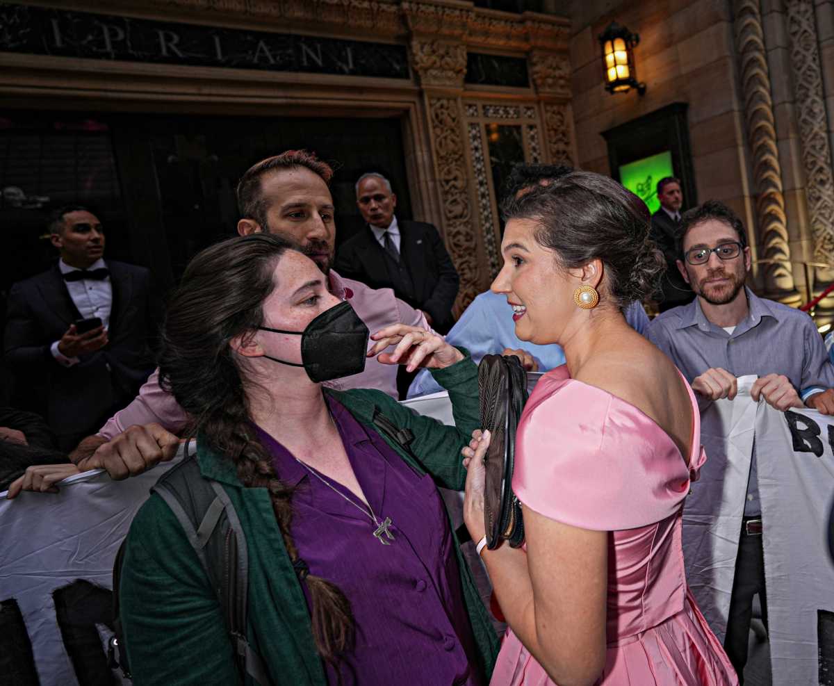Midtown protesters rage on outside posh conservative think tank’s gala ...