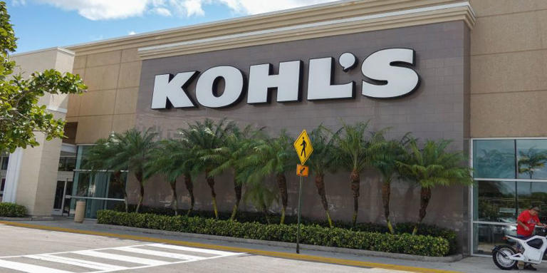 KOHL S STORES CLOSING SEE UPDATE AS CEO SHARES PLAN visual data 6