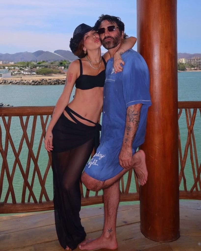 Según contó 'El Potrillo', en su cumpleaños 54, Karla le regaló puro amor.