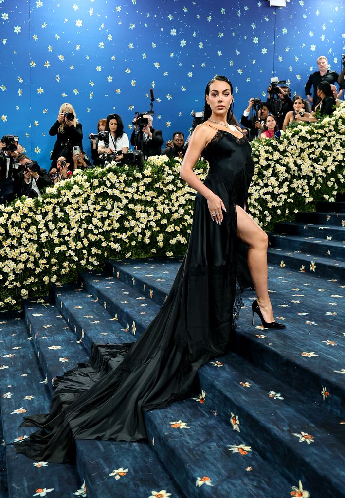 Georgina Rodríguez arrasó en su debut en la MET Gala.