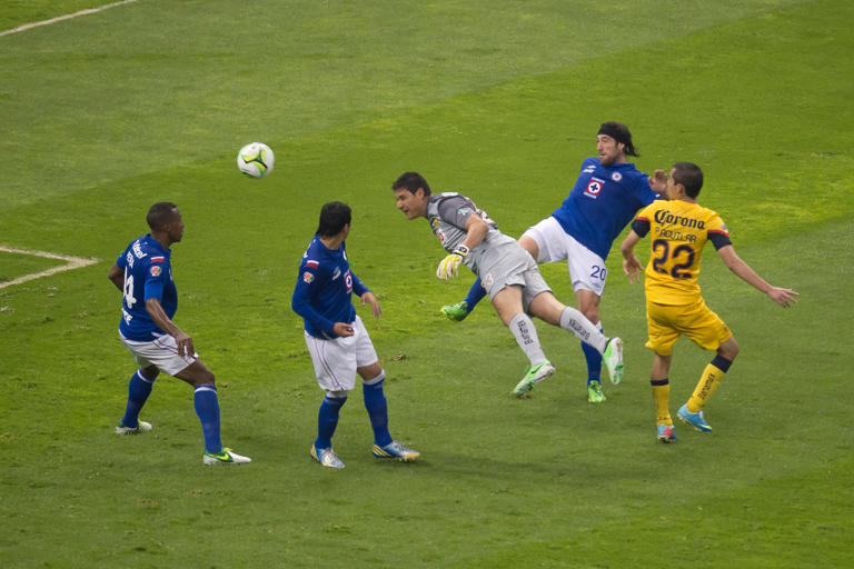 Tras la elección de Francisco, América se coronó ante Cruz Azul | MEXSPORT