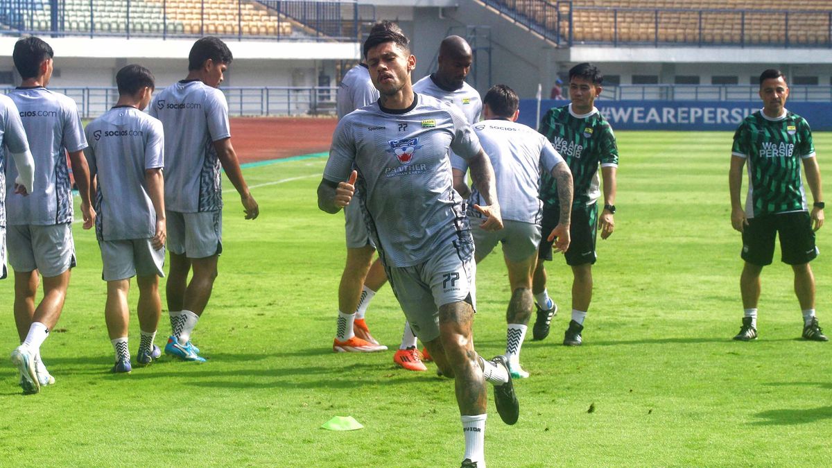Persib Dapat Punya 11 Pemain Asing? Adhitia Putra Herawan Ungkap Rahasia Aturan Baru