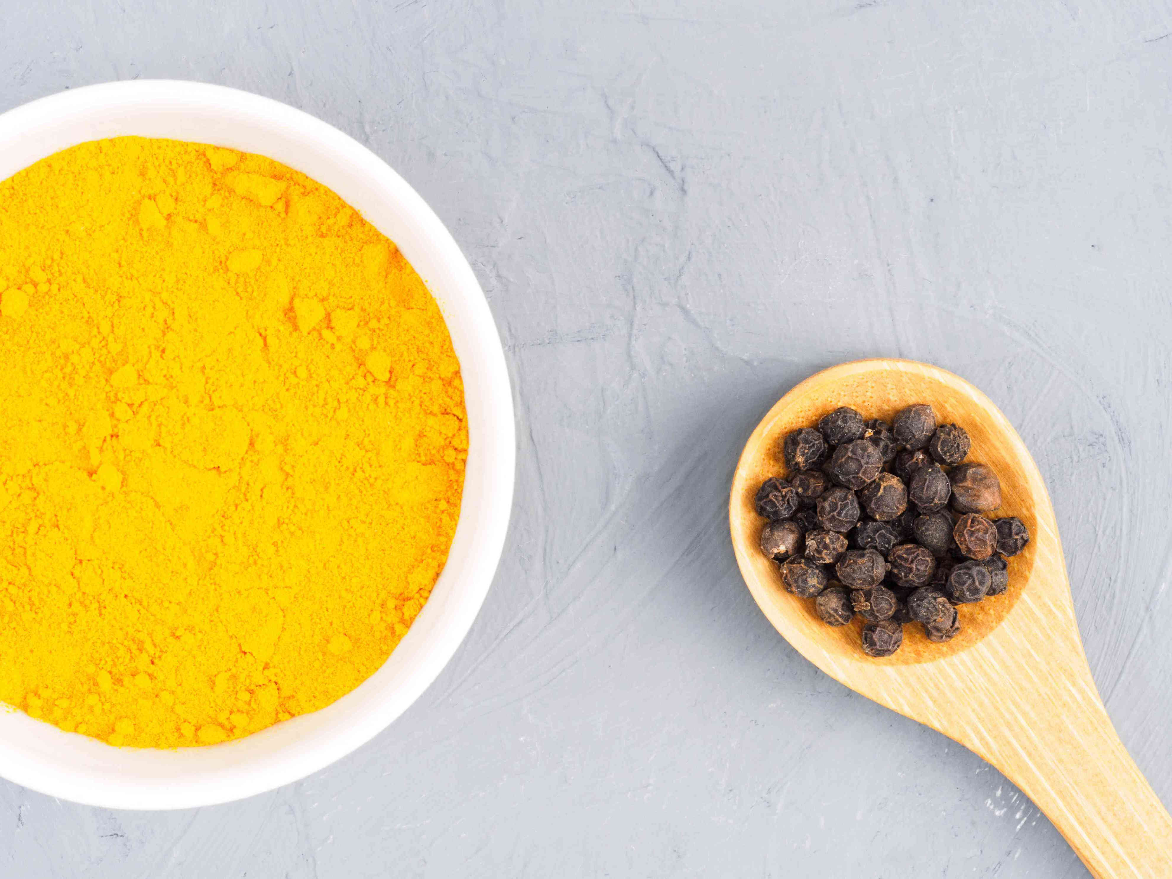 6 health benefits of turmeric and black pepper