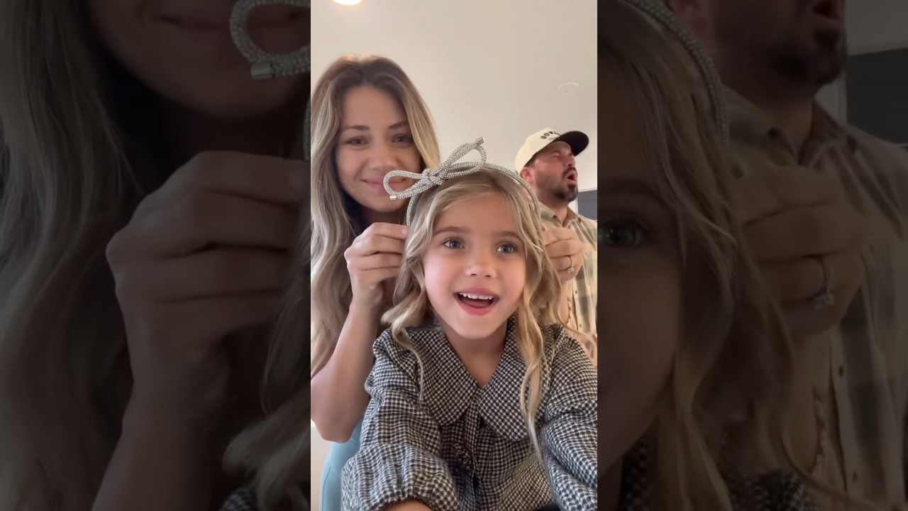Sing along Christmas carols fun