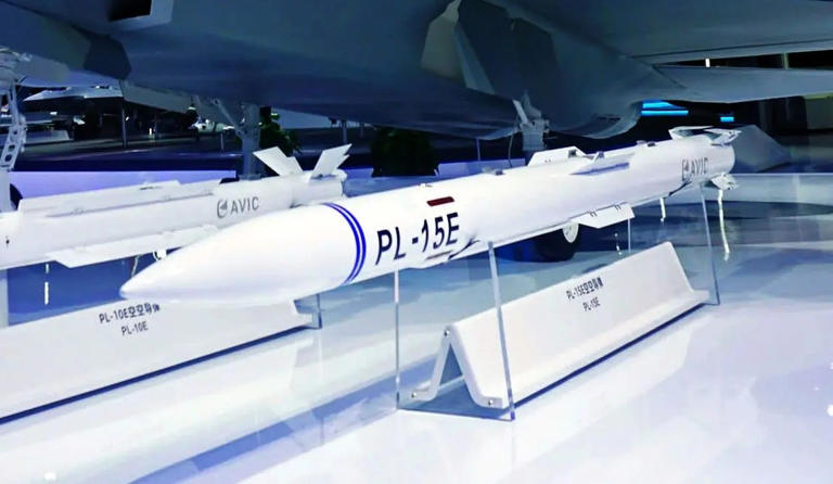 중국산 PL-15E 미사일. 소셜미디어 캡처