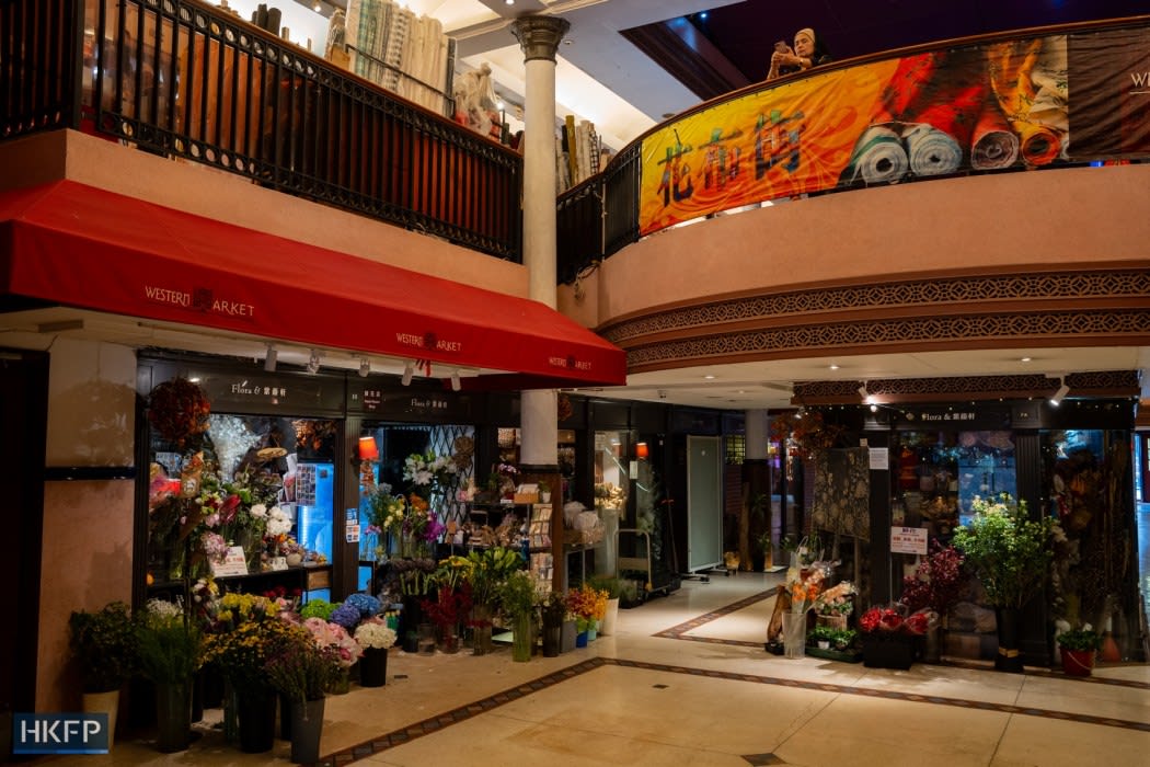 AA1Ev4Mk Hong Kong's Elderly Fabric Shop Owners Face Uncertain Future as Historic Western Market Faces Renovation