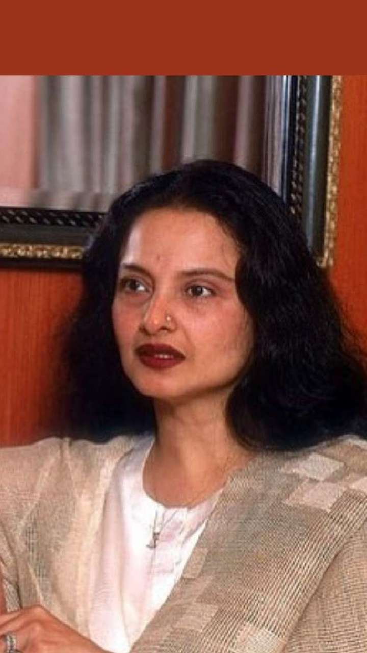 Rekha's 3-Ingredient Homemade Hair Mask For Long Black Hair In 50s