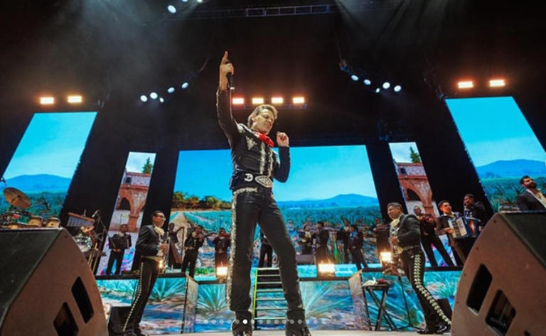 Pedro Fernández deleitó a sus fans en la Arena Ciudad de México. Foto: Instagram pedro.fer