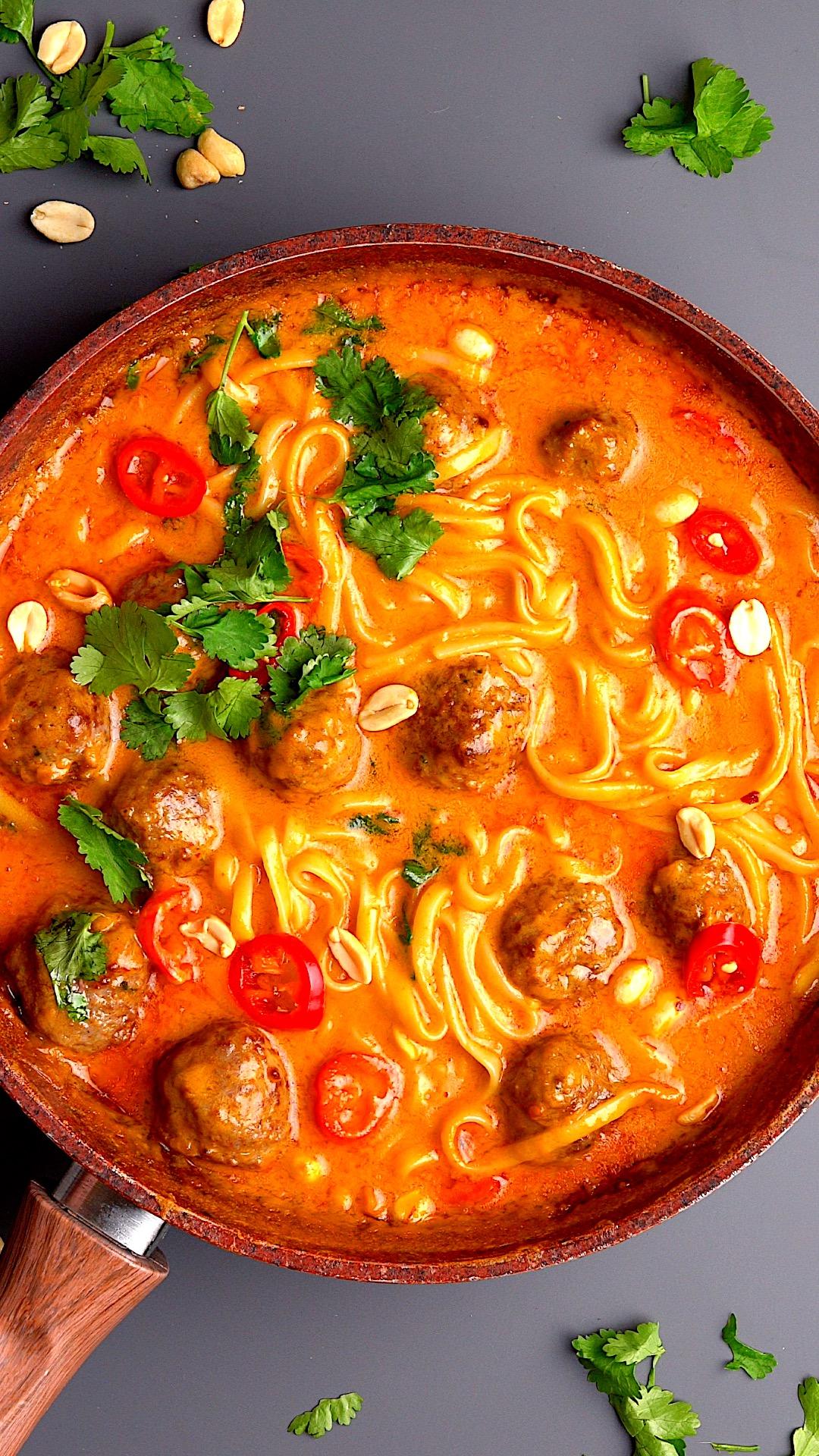 20-min-peanut-sauce-meatball-noodles