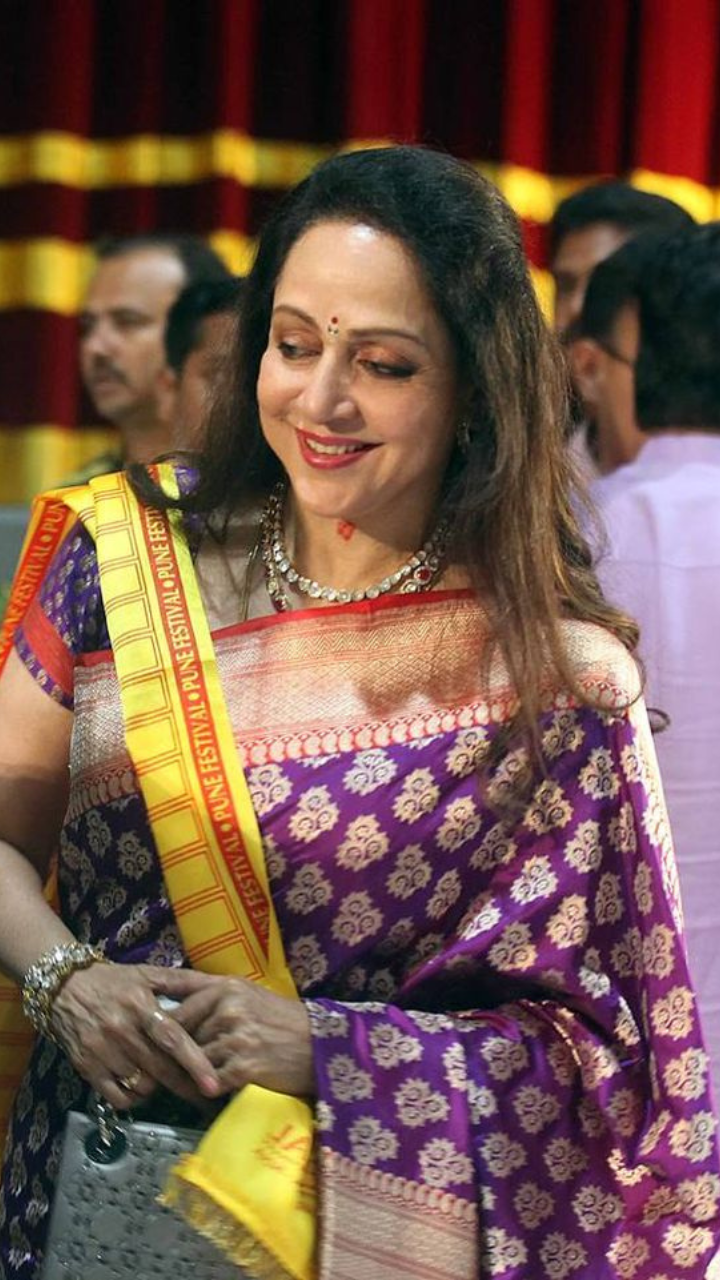 10 Sarees from Hema Malini’s wardrobe that are a must buy