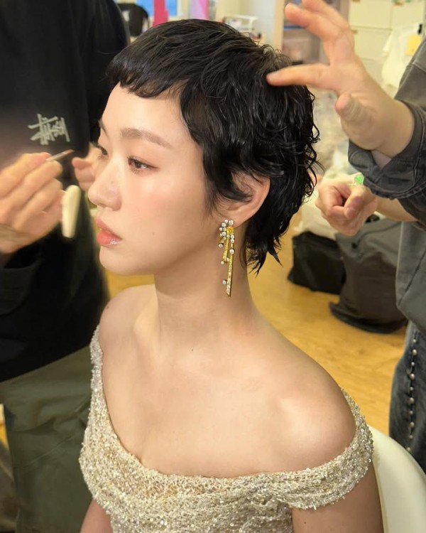 9 Inspirasi Rias Wajah Artis Korea dari Baeksang Arts Awards 2025, Luar Biasa!
