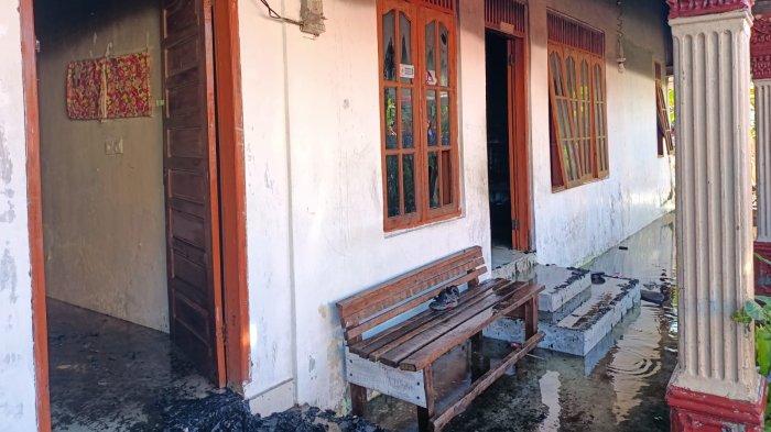 POPULER: Padang Gelisahkan, Api Kebakaran Pabrik Karet Membakar Hingga Subuh, Fadly Amran Marah Melihat Sampah di CFD