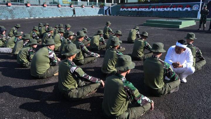 Dosen IPB Mengatakan Pembinaan Remaja di Barak Militer Memerlukan Penilaian Psikologis
