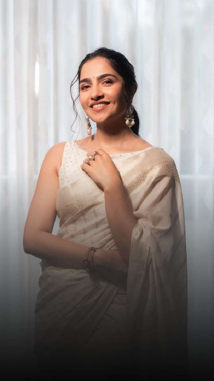 7 Chic Saree Designs By Rukmini Vasanth For Young Girls