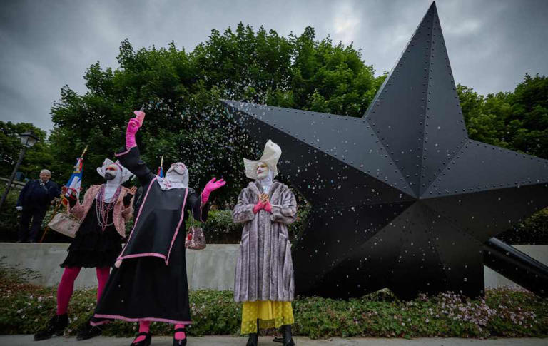 New memorial to gay victims of Nazi persecution unveiled in Paris