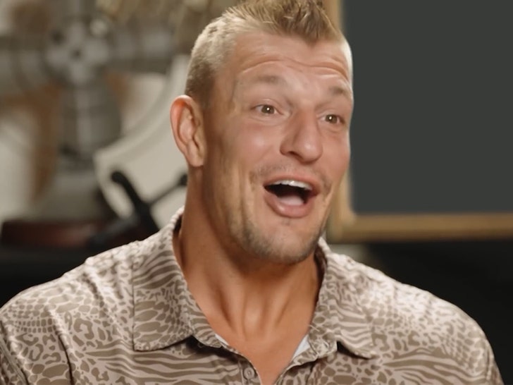 Rob Gronkowski Giggles Over Bill Belichick, Jordon Hudson Jokes