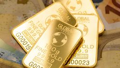 Harga Emas Antam di Pegadaian Hari Ini Turun Rp4.000 Per Gram