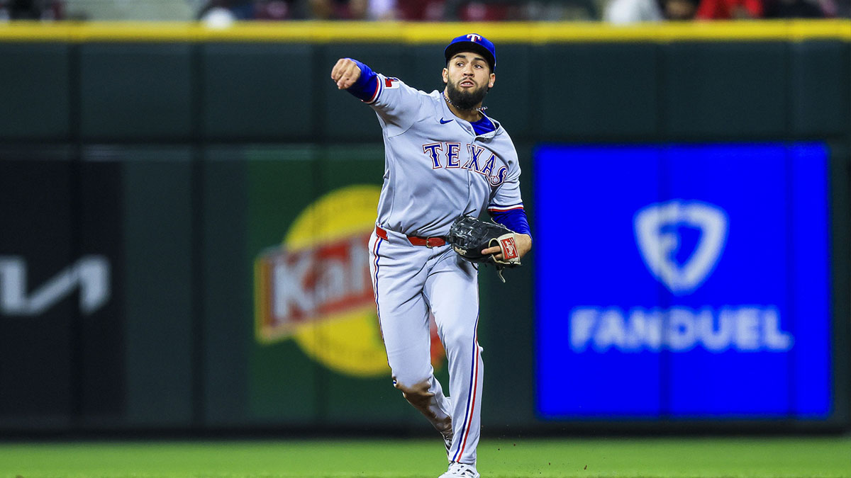 Rangers Make Multiple Moves Before Yankees Series