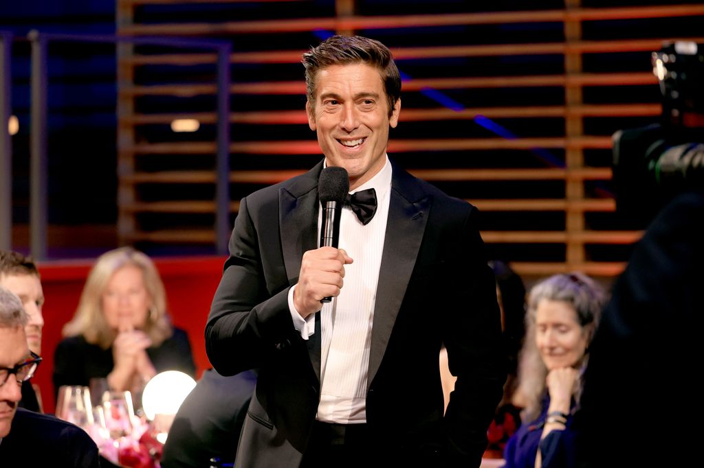 David Muir deals with awkward mishap at new World News Tonight space