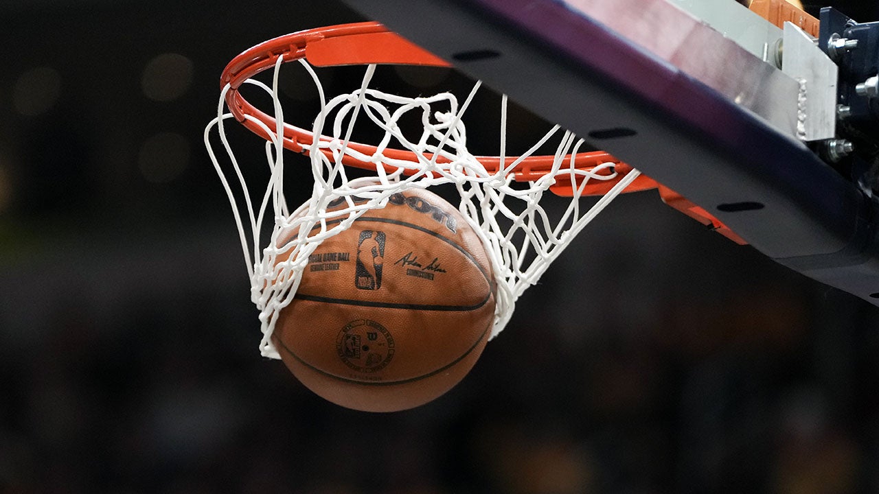 Free tickets for Pacers vs. Knicks watch party at Gainbridge Fieldhouse