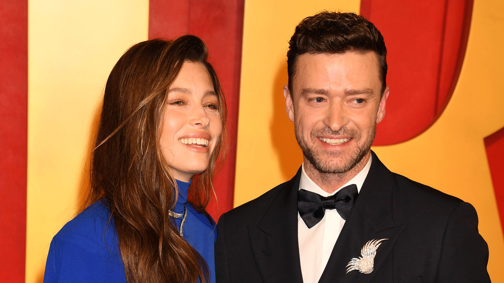 Jessica Biel jokes husband Justin Timberlake is one of her 'chosen sisters'