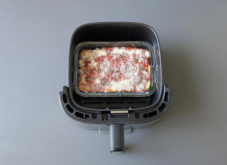 Paso 9 - Parmigiana de calabacín en freidora de aire, receta italiana fácil y ligera