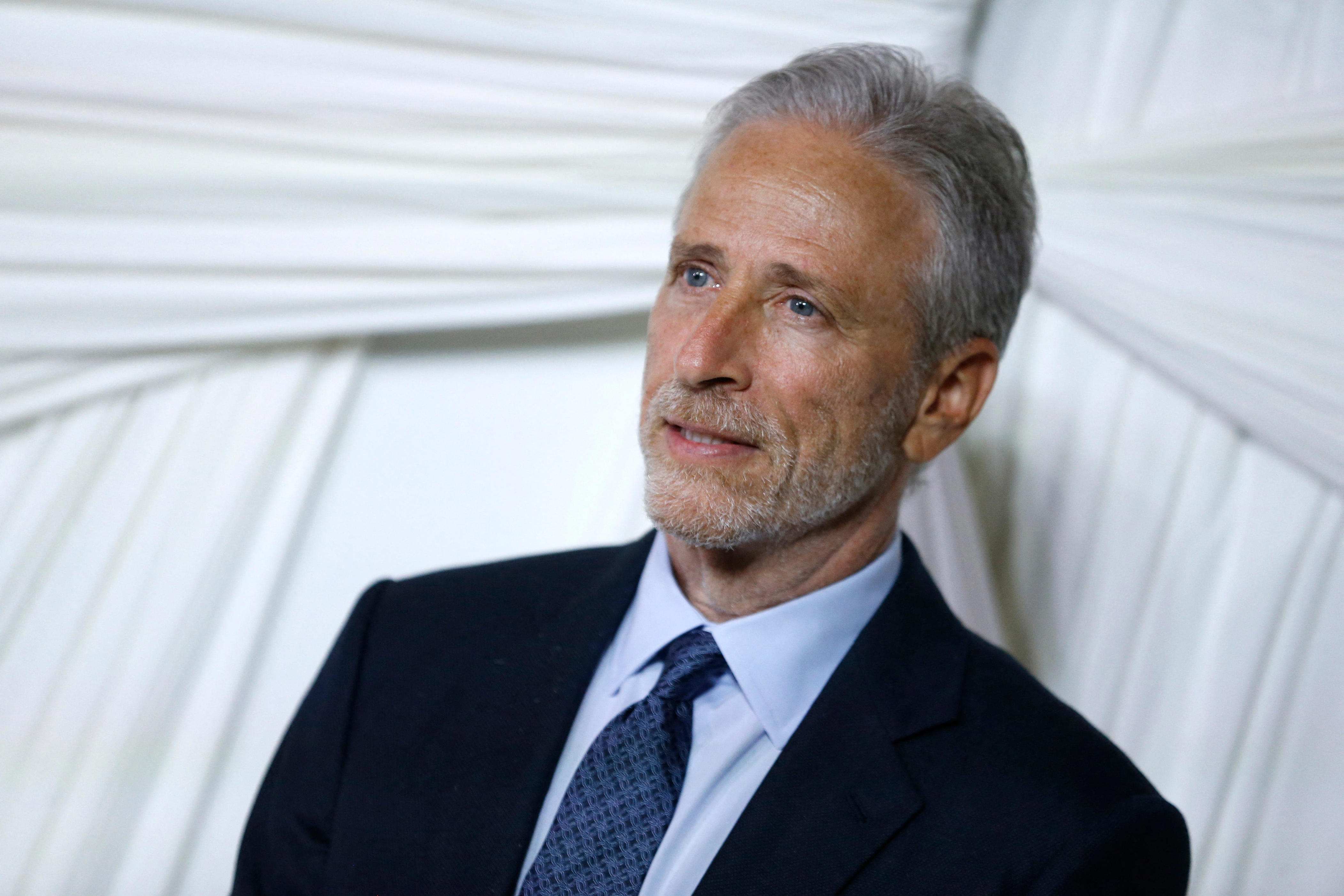 Jon Stewart slams CNN for promoting 'disrespectful' Biden tell-all book ...