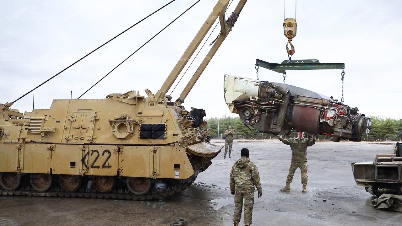 US M-1 Abrams undergoes engine replacement for enhanced performance