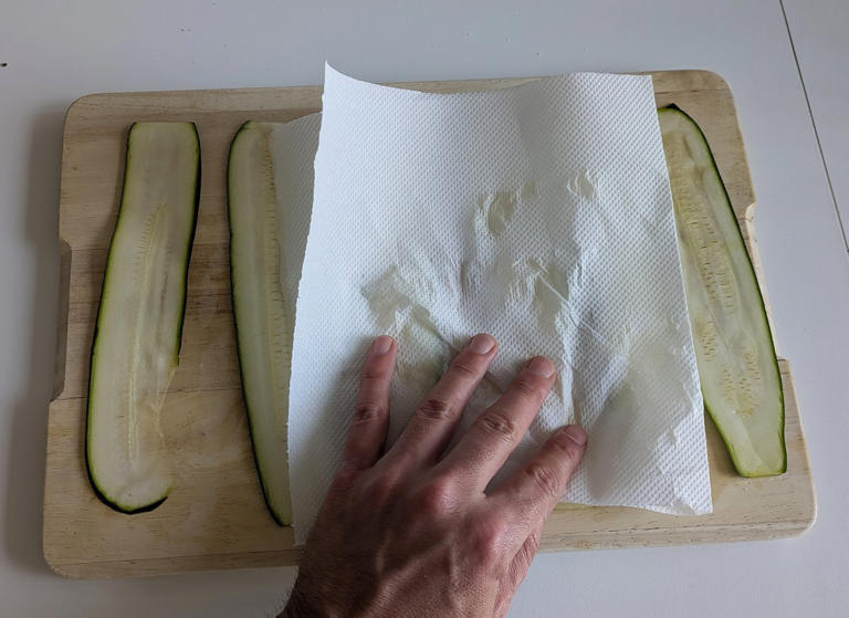 Paso 4 - Parmigiana de calabacín en freidora de aire, receta italiana fácil y ligera