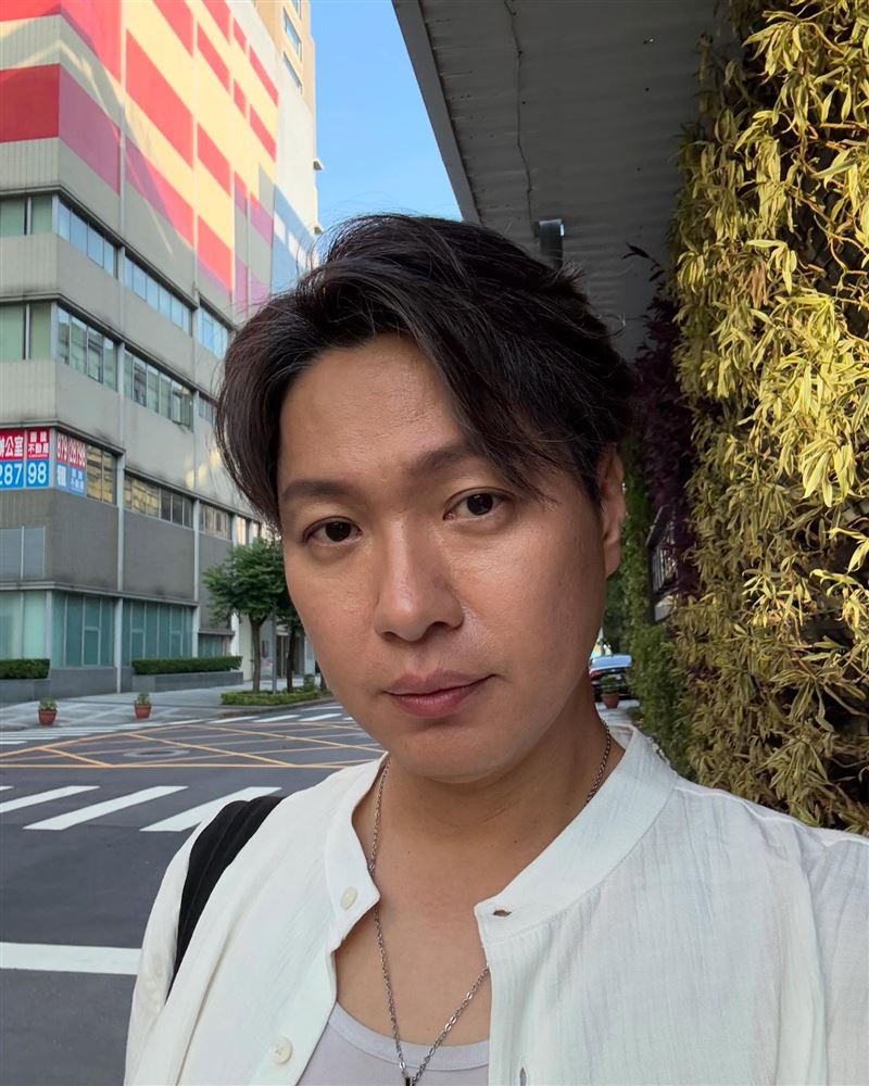 黃少谷為扛家計身兼多職。（圖／翻攝自臉書）