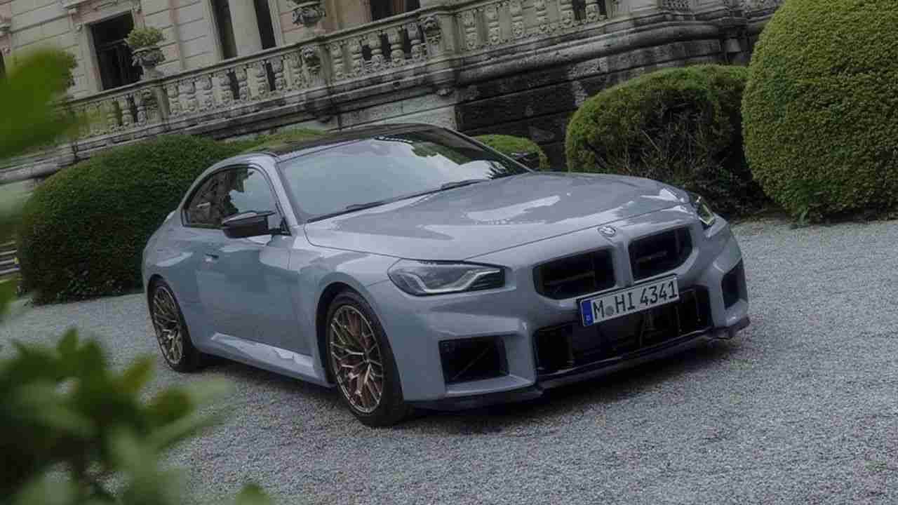BMW unveils the 2026 M2 CS with aggressive styling, rear-wheel drive ...