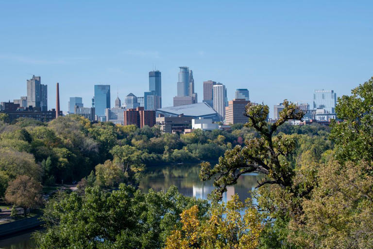 Minneapolis, Minnesota. Skyline showing the Mississippi river and US Bank Stadium in the fall. (Photo by: Michael Siluk/UCG/Universal Images Group via Getty Images)