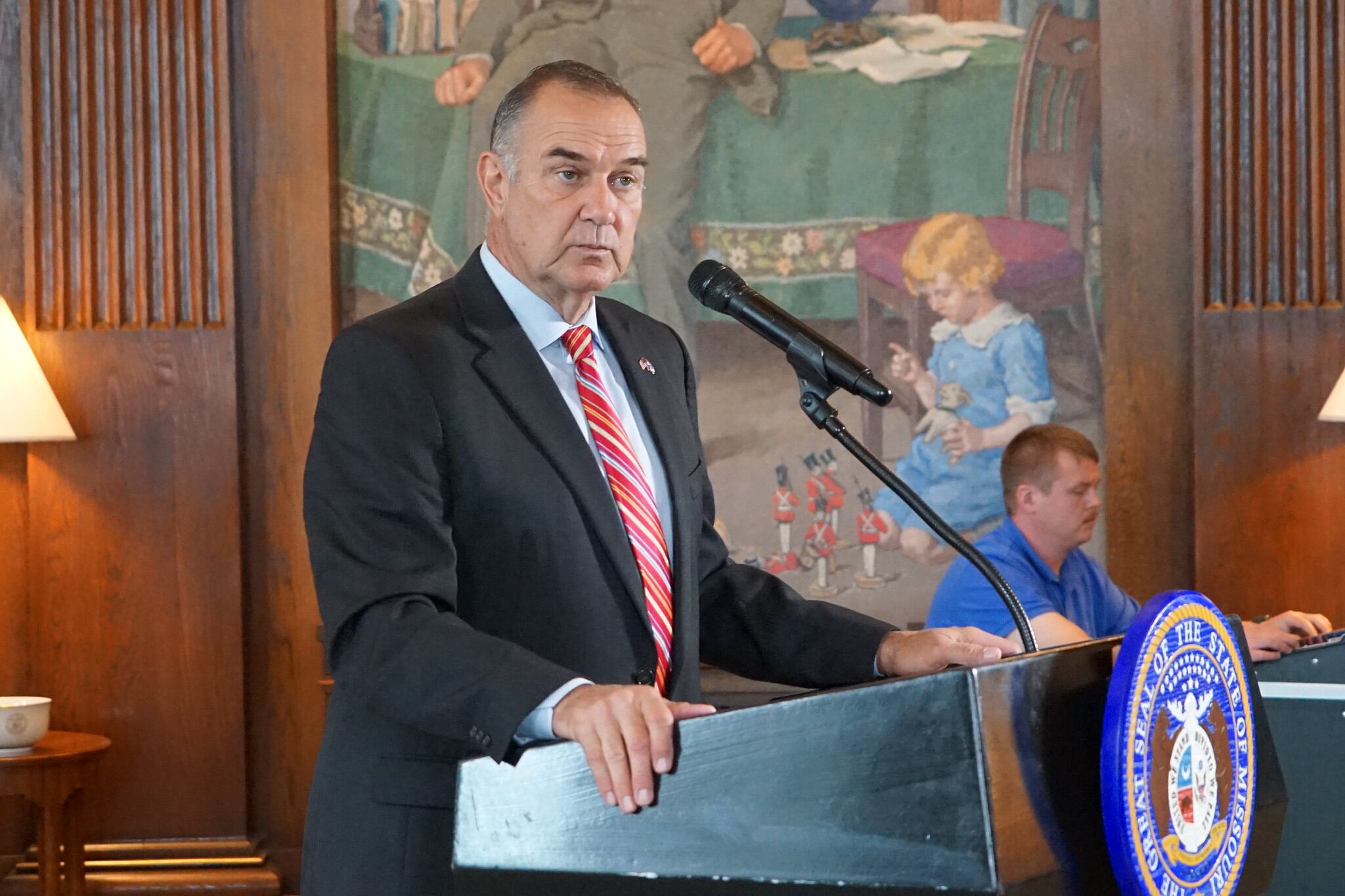 Missouri governor announces special session in attempt to keep Chiefs,  Royals in state