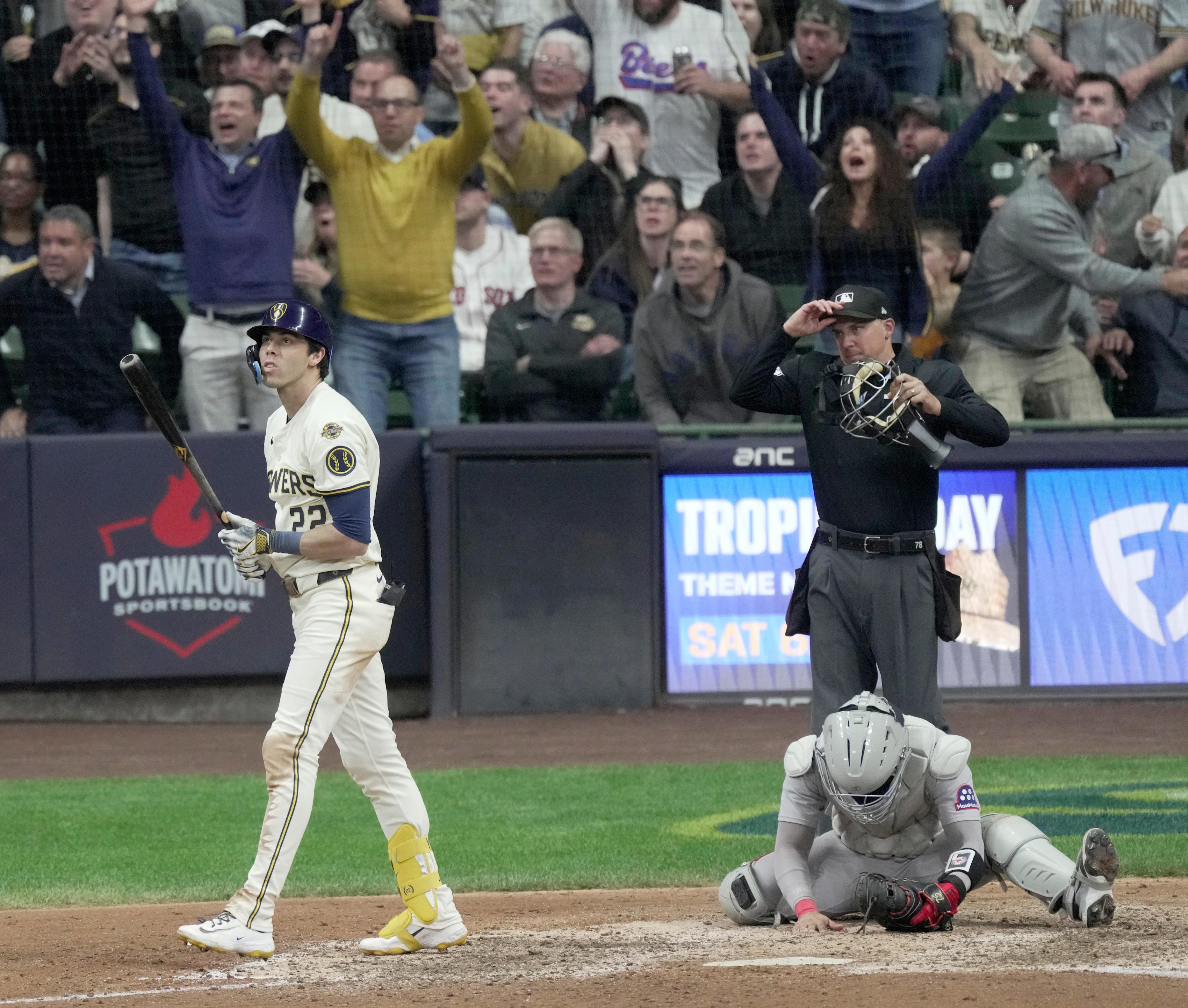Fans react to Christian Yelich's walk-off grand slam vs. Red Sox