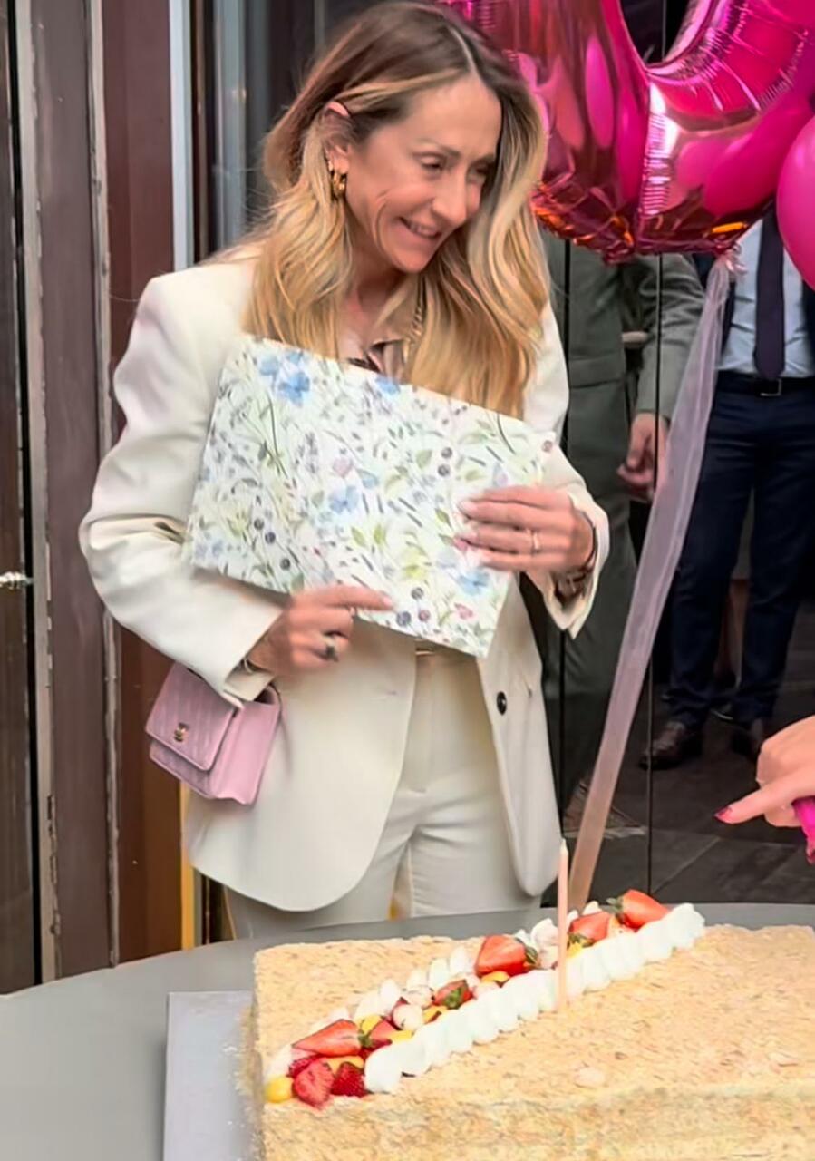 Arianna Meloni compie 50 anni, la festa vip al Sanctuary (senza Giorgia): da La Russa a Lollobrigida e Giuli, ecco chi c'era