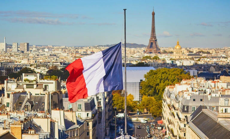 Titre de séjour : Comment la France piège ses travailleurs migrants