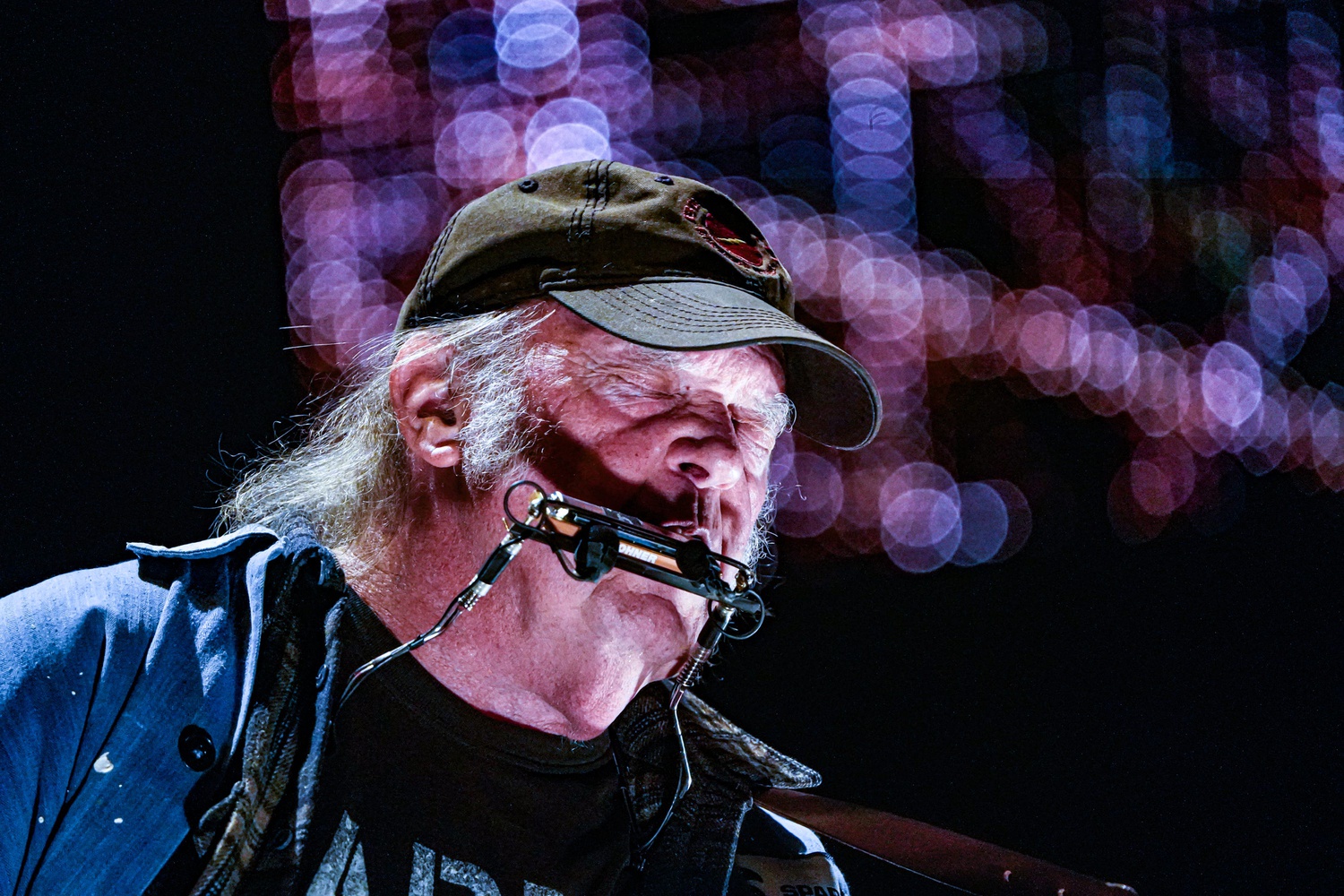 ‘I Am Not Scared’: Neil Young Confronts ‘Corrupt’ Trump