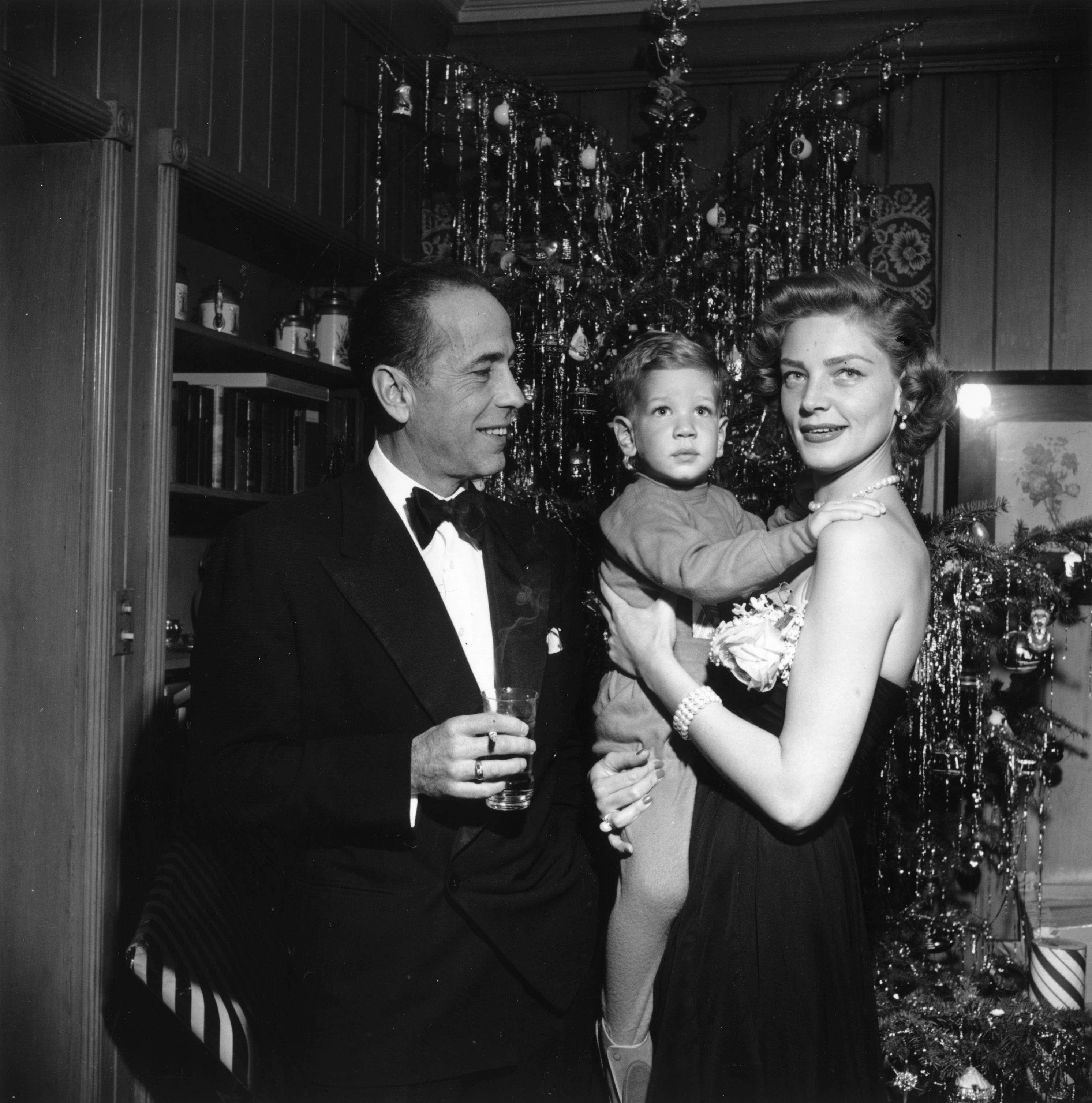 Lauren Bacall and Humphrey Bogart at home: The Golden Age power couple ...