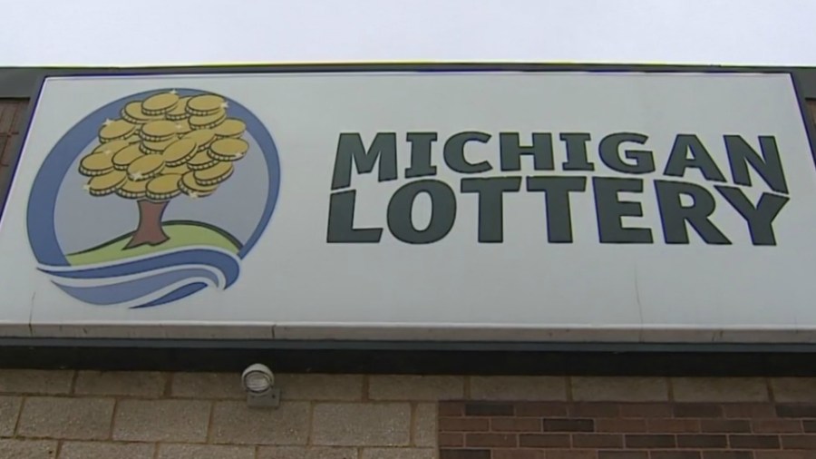 Michigan couple wins lottery jackpot on wedding anniversary