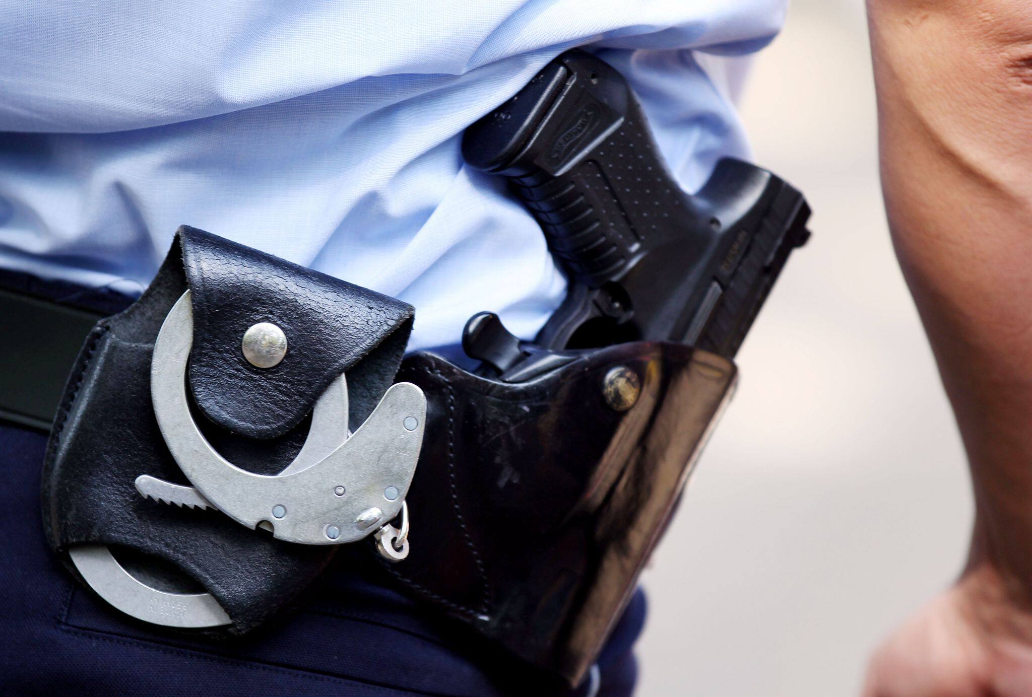 Schussabgabe der Polizei - Mann schwer verletzt