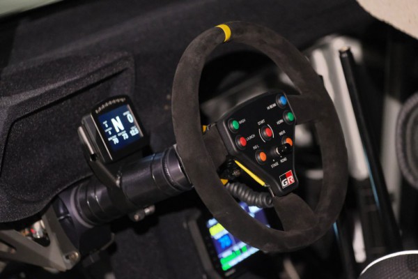 AA1FFQxi GR Yaris Rally2 Pertama Asia Resmi Meluncur di Indonesia
