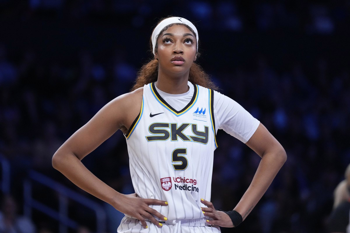 Angel Reese #39 s Decision During Chicago Sky #39 s First Win Catches Attention Angel Reese #39 s Decision During Chicago Sky #39 s First Win Catches Attention
