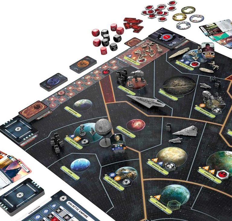 7 Must-Play Star Wars Board and Card Games