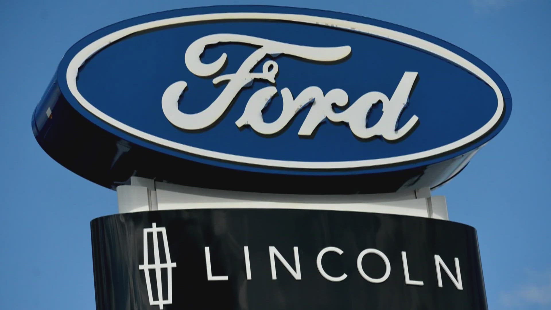 Ford Recalls More Than 1 Million Vehicles Due To Rearview Camera Issue