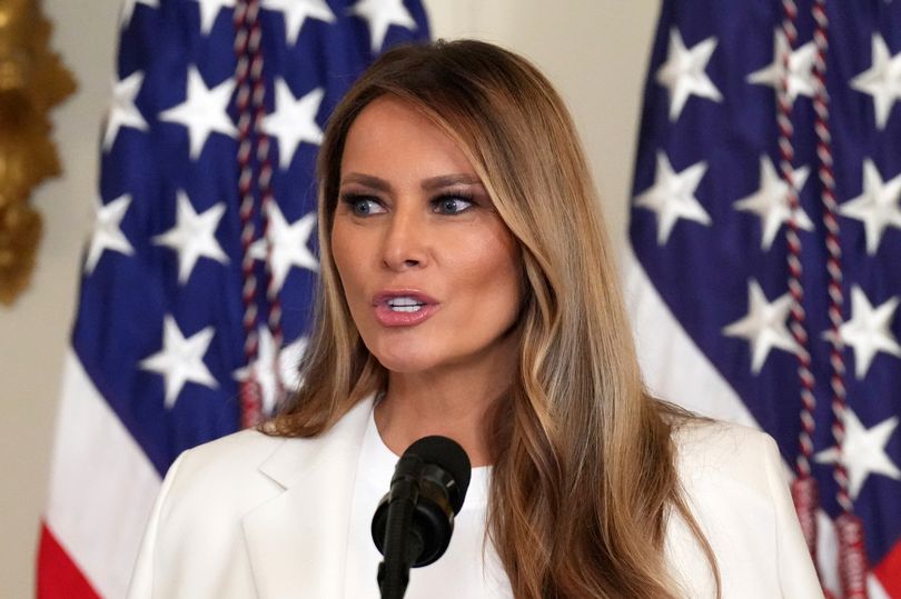 Melania Trump signals her 'anger' at Trump in humiliating and very public  way