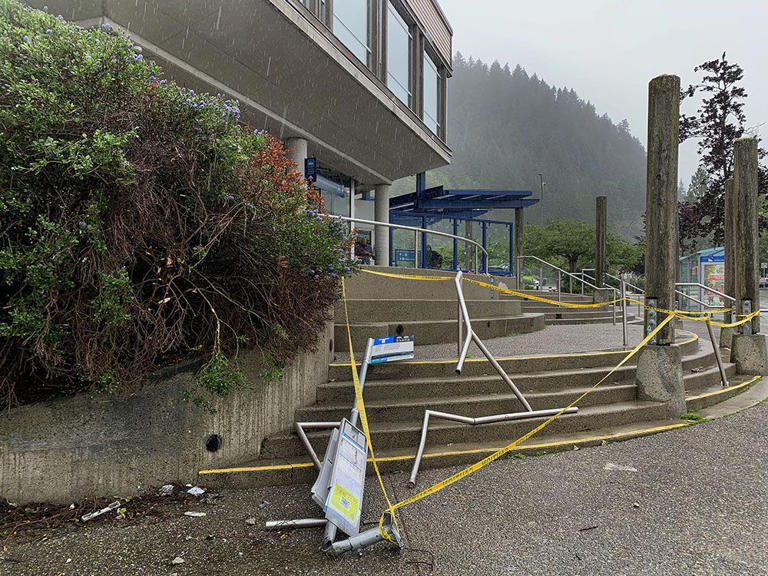 four-year-old-boy-dead-his-mom-in-critical-condition-after-being