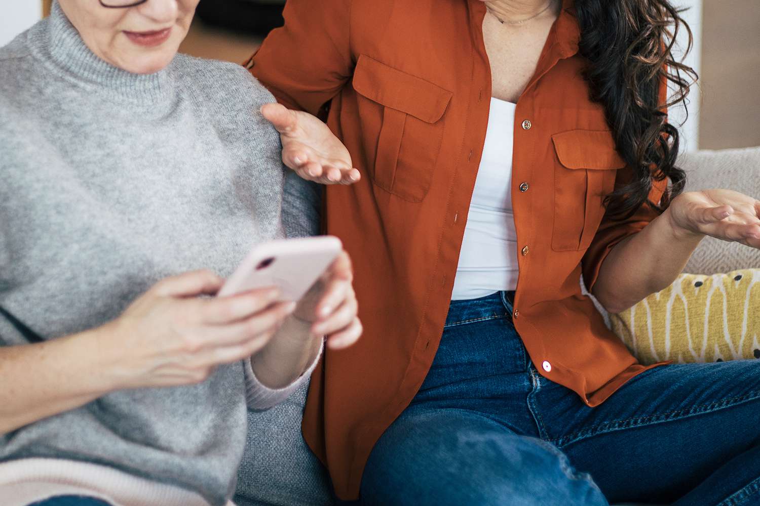 MotherinLaw 'Ruins' Woman's Pregnancy Announcement When She Laments(02)