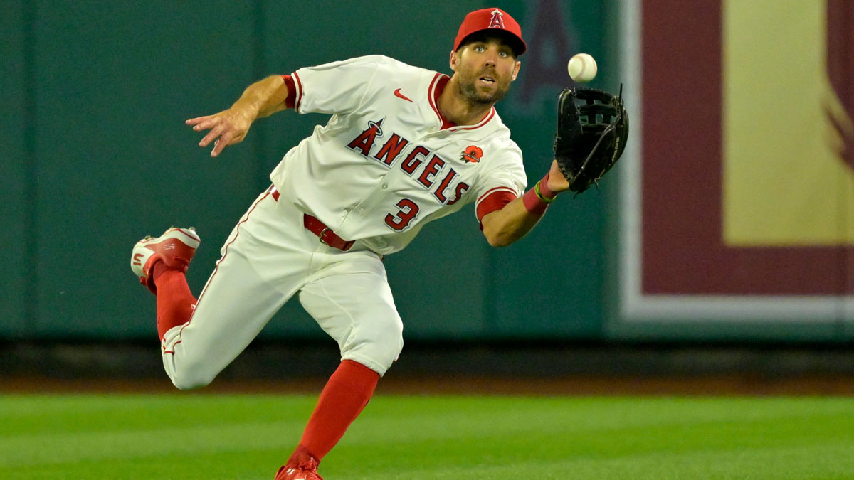Ex-Dodgers All-Star Chris Taylor leaving Angels after not making Opening Day roster<br><br>