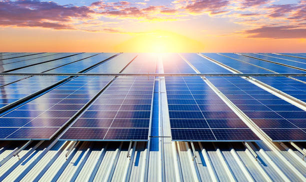 Dit nieuwe materiaal kan de levensduur van zonnepanelen verdrievoudigen